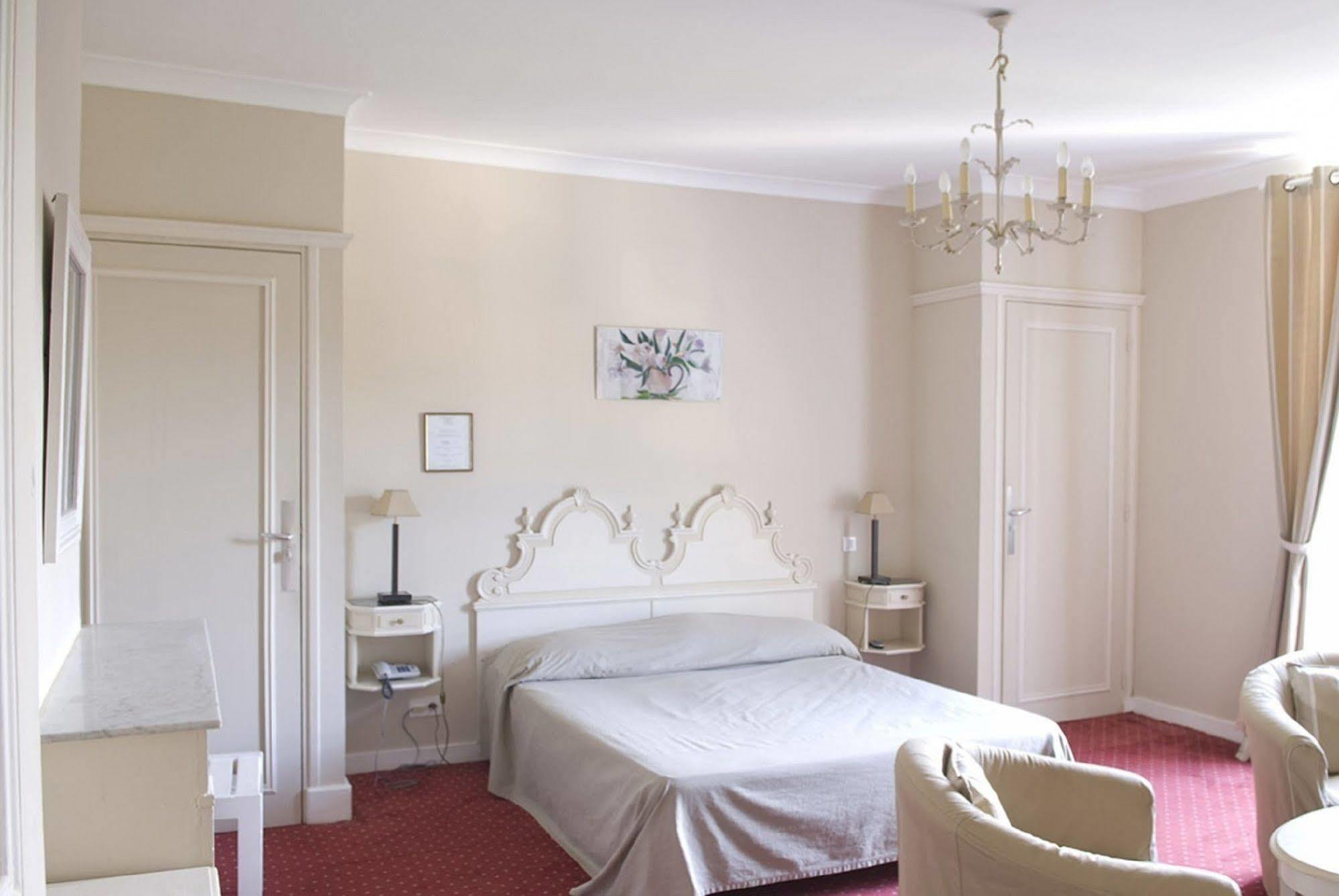 Grand Des Bains Hotel 3*